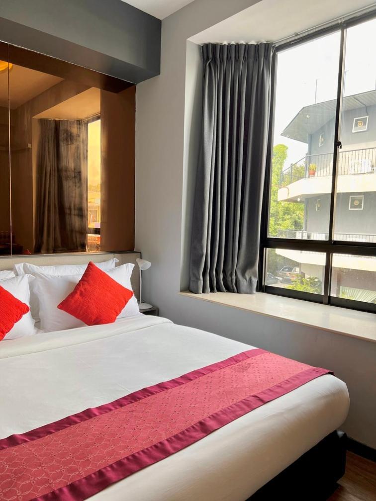 Bayu 23 Hotel 코타키나발루 외부 사진
